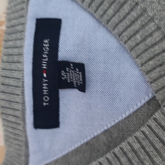 Tommy Hilfiger Grey sweater - Picture 3 of 7